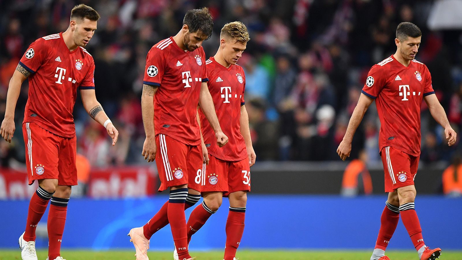 
                <strong>Champions League: Der FC Bayern gegen Ajax Amsterdam in der Einzelkritik</strong><br>
                Der FC Bayern kam am zweiten Spieltag der CL-Gruppenphase nur zu einem 1:1 (1:1) gegen das junge Team von Ajax Amsterdam. Wir haben den Auftritt des Rekordmeisters benotet.
              