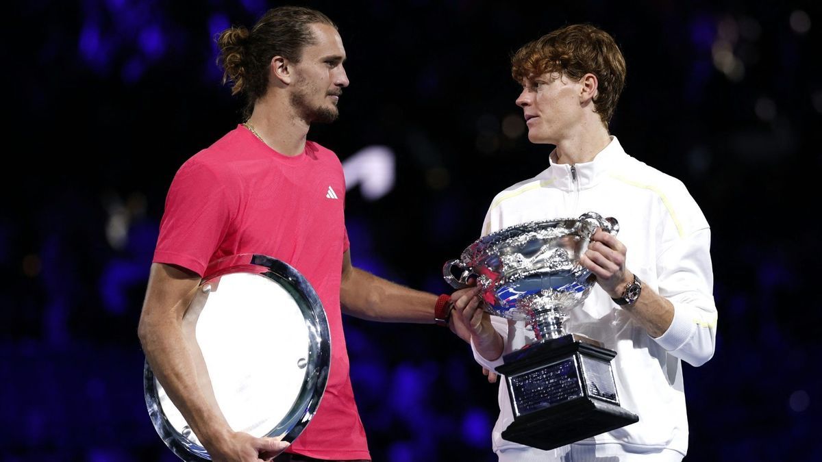 Zverev (l.) und Sinner in Australien