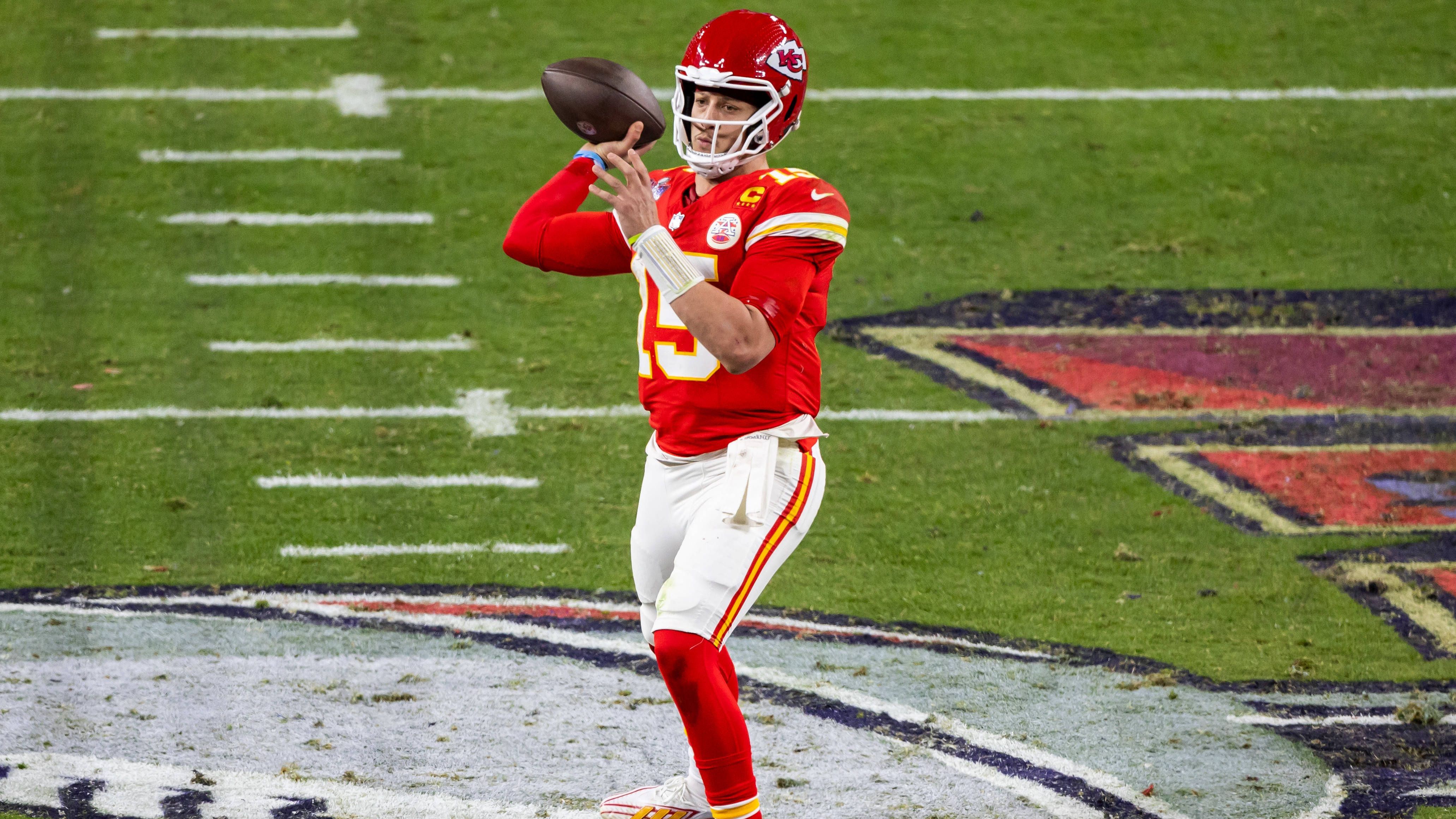 <strong>Jahr: 2017</strong><br>Team: Kansas City Chiefs<br>Quarterback: Patrick Mahomes<br>Position: 10