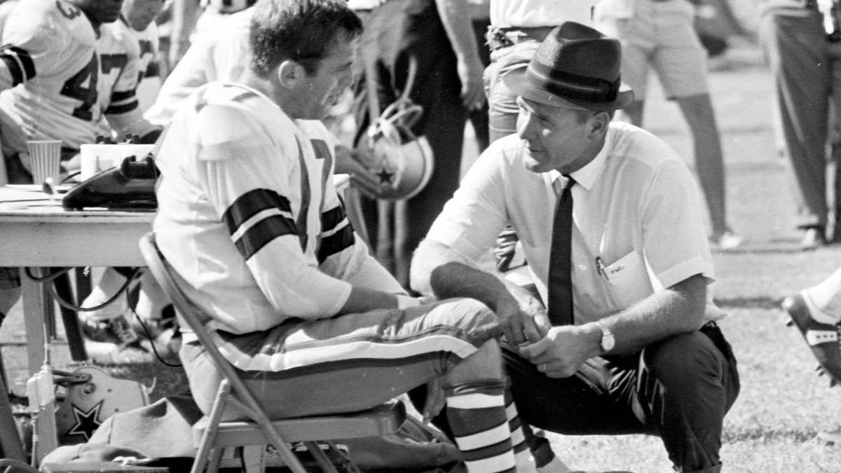 <strong>Geteilter Platz 1: Tom Landry - 29 Jahre</strong><br>
                • Dallas Cowboys: 1960 bis 1988<br>• Spiele als Head Coach: 418