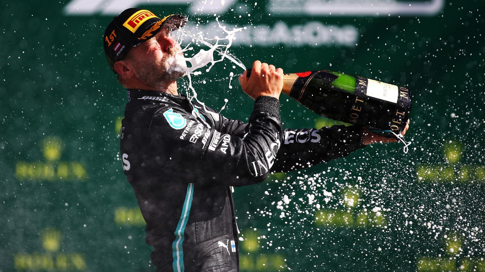 
                <strong>Platz 2: Valtteri Bottas</strong><br>
                Platz 1 in der WM, doch in unserem Power Ranking reicht es auch in dieser Woche nur für den zweiten Platz. Valtteri Bottas Saisonstart war mehr als gelungen, nach einer Fabelleistung am ersten Wochenende holte der Finne beim Großen Preis der Steiermark nach Problemen im Qualifying das beste Resultat raus, das realistisch war. Denn sein Teamkollege fuhr in einer eigenen Welt ... 
              