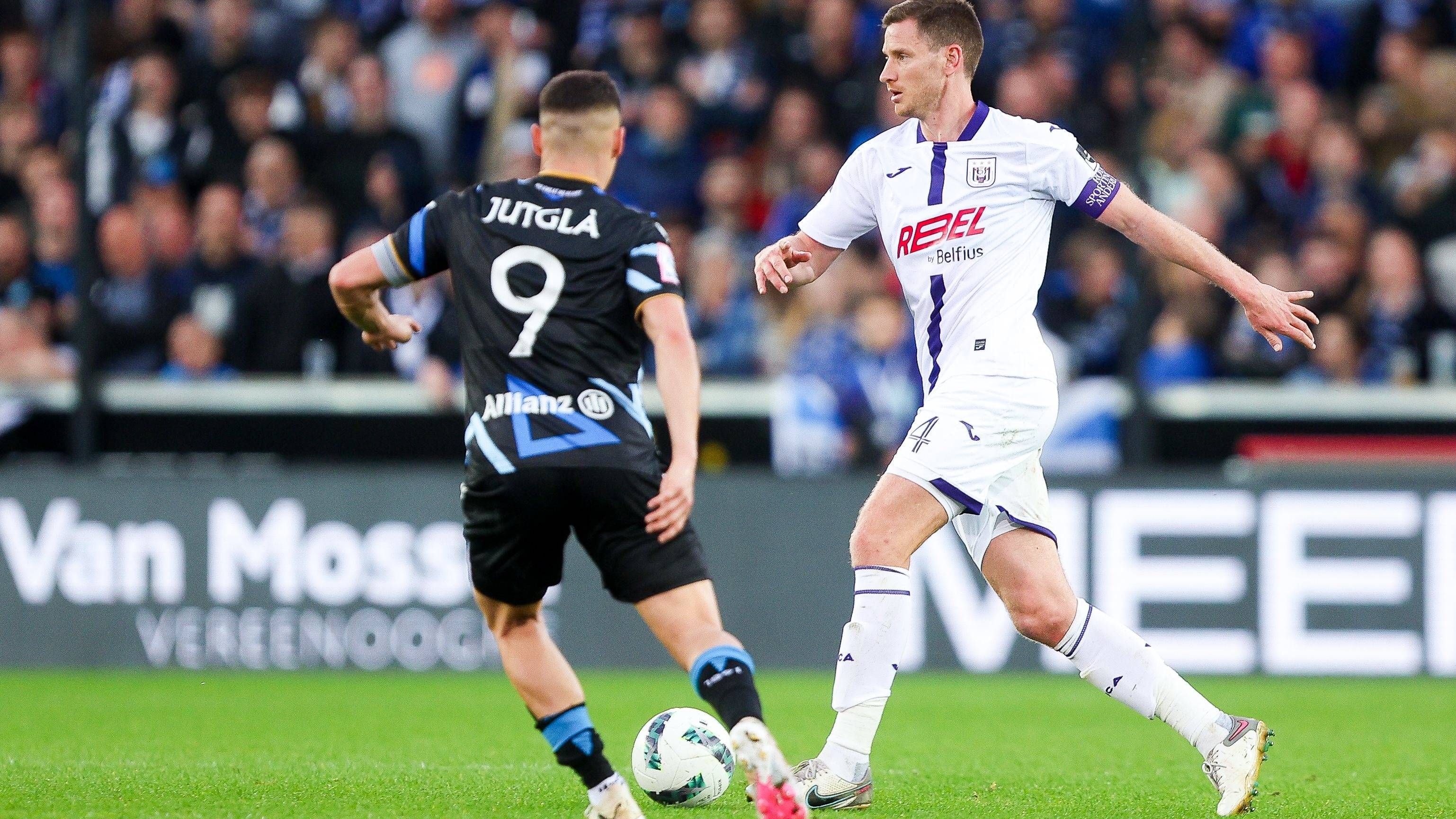 <strong>Belgien</strong><br>In der Meisterrunde aber, in der unter den besten sechs Teams der Hauptrunde der Titelträger ermittelt wird, setzte es am Wochenende eine schmerzliche 1:2-Niederlage gegen den RSC Anderlecht, der jetzt an der Tabellenspitze drei Punkte Vorsprung hat.