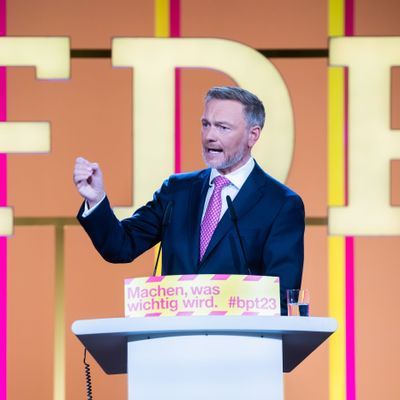 FDP-Chef Lindner spricht auf dem Parteitag der Liberalen in Berlin.