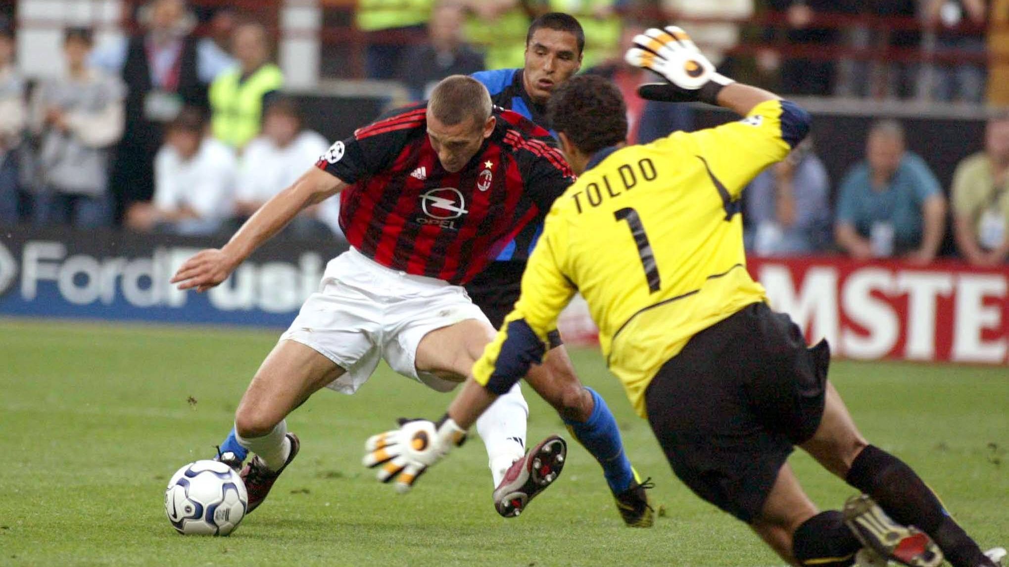 <strong>Champions League 2002/2003: Milan gewinnt Derby della Madonnina</strong><br>Die Stadtrivalen Milan und Inter lieferten sich einen ausgeglichenen Kampf. Nach dem torlosen Hinspiel trennten sich die Mailänder im Rückspiel nach den Toren von Andrij Schewtschenko für AC und Obafemi Martins für Inter mit 1:1. Obwohl beide Partien im San Siro ausgetragen wurden, profitierte Milan am Ende von der Auswärtstorregel und zog in das Finale ein.