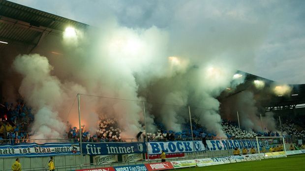 
                <strong>Platz 6: 1.FC Magdeburg</strong><br>
                Platz 6: 1. FC Magdeburg - 72.000 Euro Strafe.
              