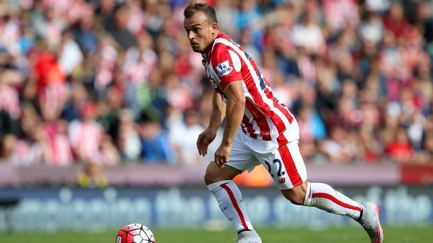 
                <strong>Stoke City</strong><br>
                Platz 10 - Stoke City: Stoke City verstärkte sich diese Saison unter anderem mit Xherdan Shaqiri, Joselu und Philipp Wollscheid. Neben der Ablösesumme für die Spieler musste der Verein insgesamt 7,6 Millionen Euro an deren Spielerberater zahlen.
              