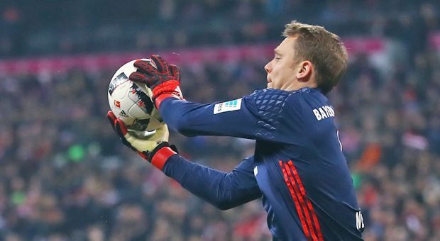 
                <strong>Manuel Neuer</strong><br>
                Im Tor steht im besten Fall der beste Keeper der Welt. Den haben die Bayern.
              