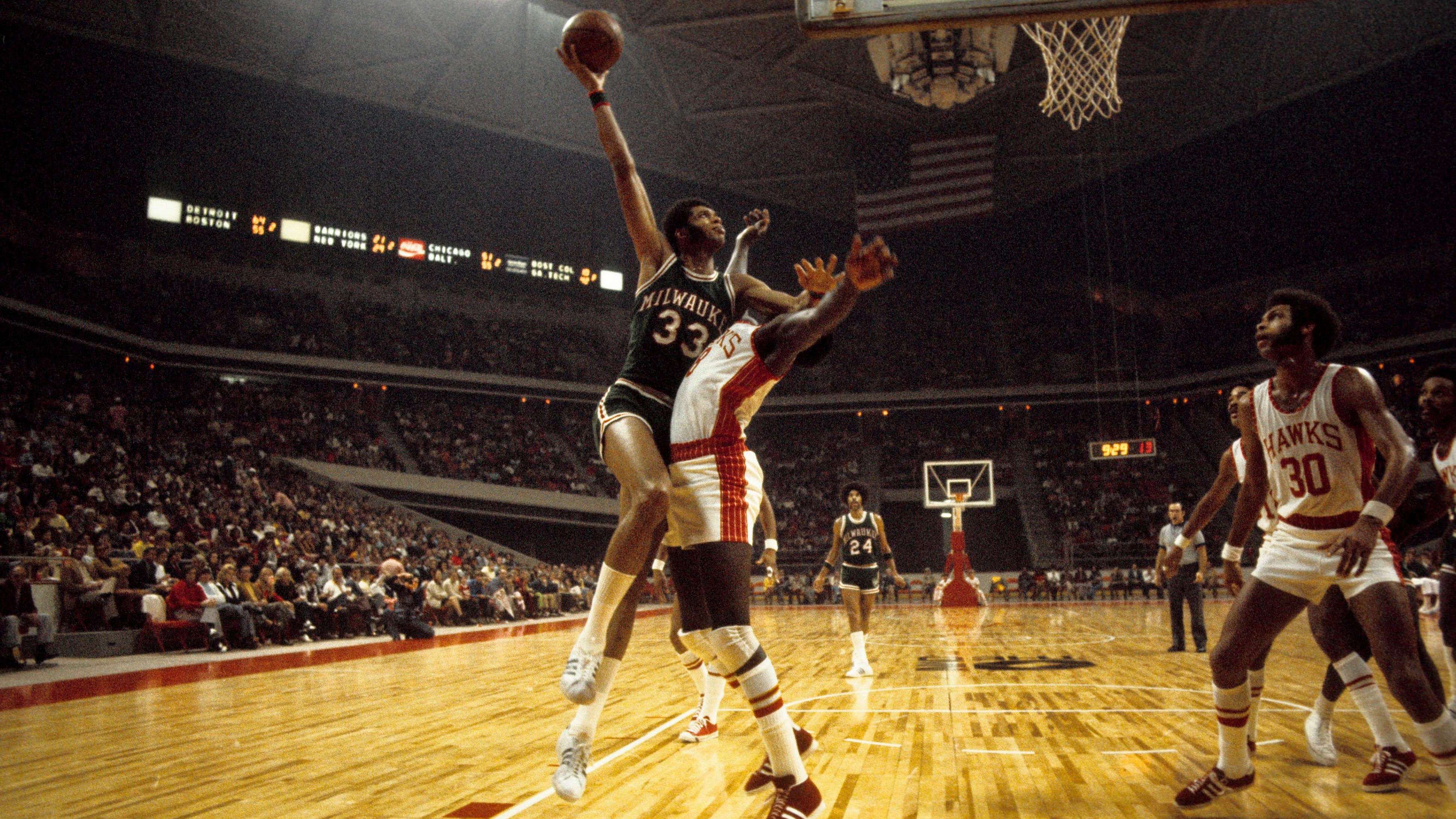 <strong>Kareem Abdul-Jabbar (Milwaukee Bucks) - Finals MVP 1971</strong><br>Serie: Milwaukee Bucks vs. Baltimore Bullets (4-0)<br>Finals-Stats: 27,0 Punkte, 18,5 Rebounds und 2,8 Assists in 42,0 Minuten<br>Playoff-Stats: 26,6 Punkte, 17,0 Rebounds und 2,5 Assists in 41,2 Minuten