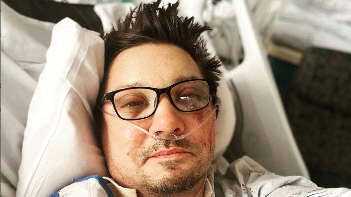 Dieses Bild entstand vor rund einem Jahr, kurz nach dem lebensbedrohlichen Unfall von Jeremy Renner.