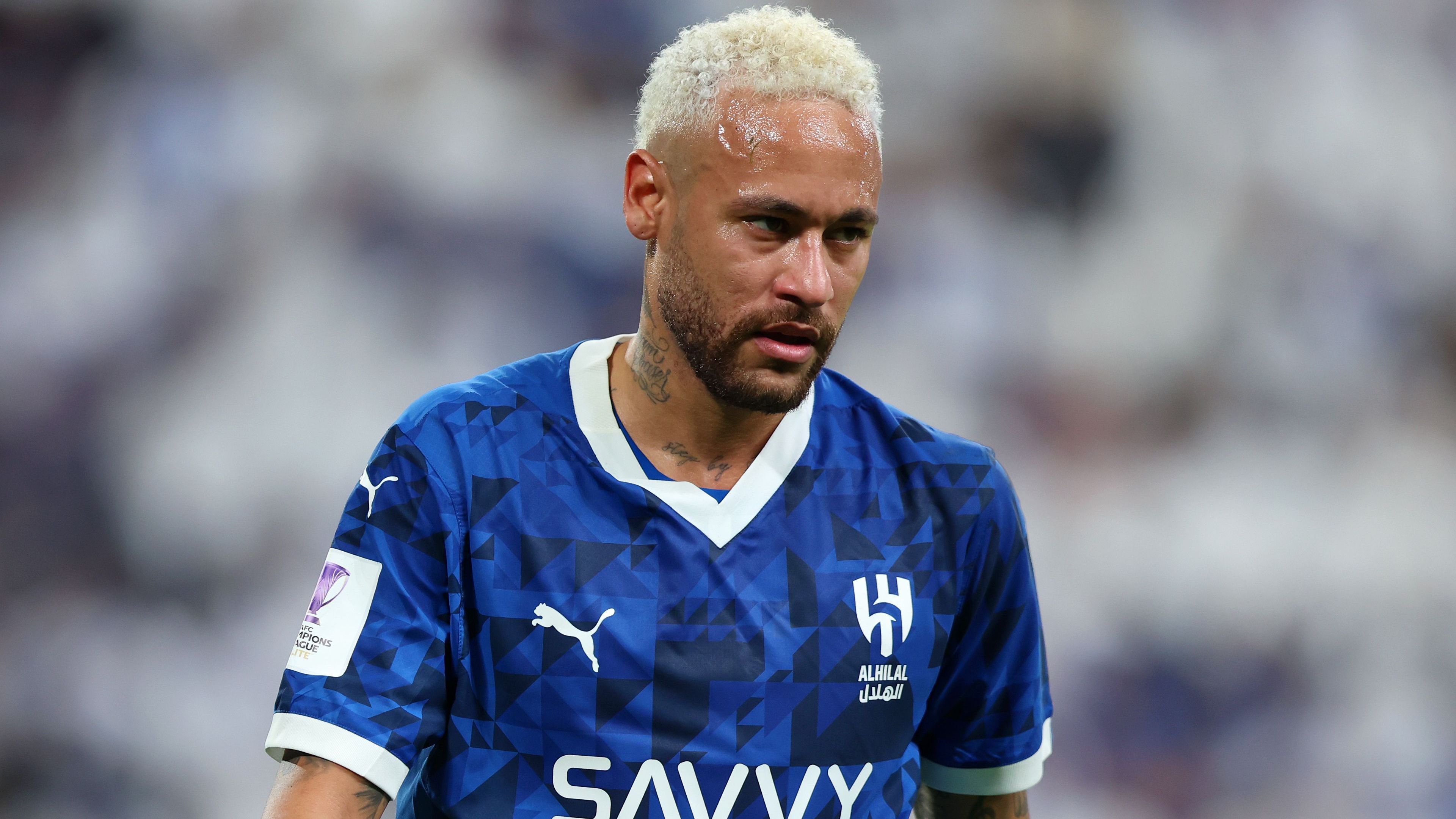 <strong>Neymar (Al-Hilal)</strong><br>Neymar hatte erst kürzlich nach einem Jahr Verletzungspause sein Comeback gegeben, fällt inzwischen aber erneut lange aus. Untersuchungen ergaben einen Muskelfaserriss, der ihn vier bis sechs Wochen zum Zuschauen zwingt. Neymar war 2023 nach Saudi-Arabien gewechselt und soll dort jährlich 130 Millionen Euro verdienen.