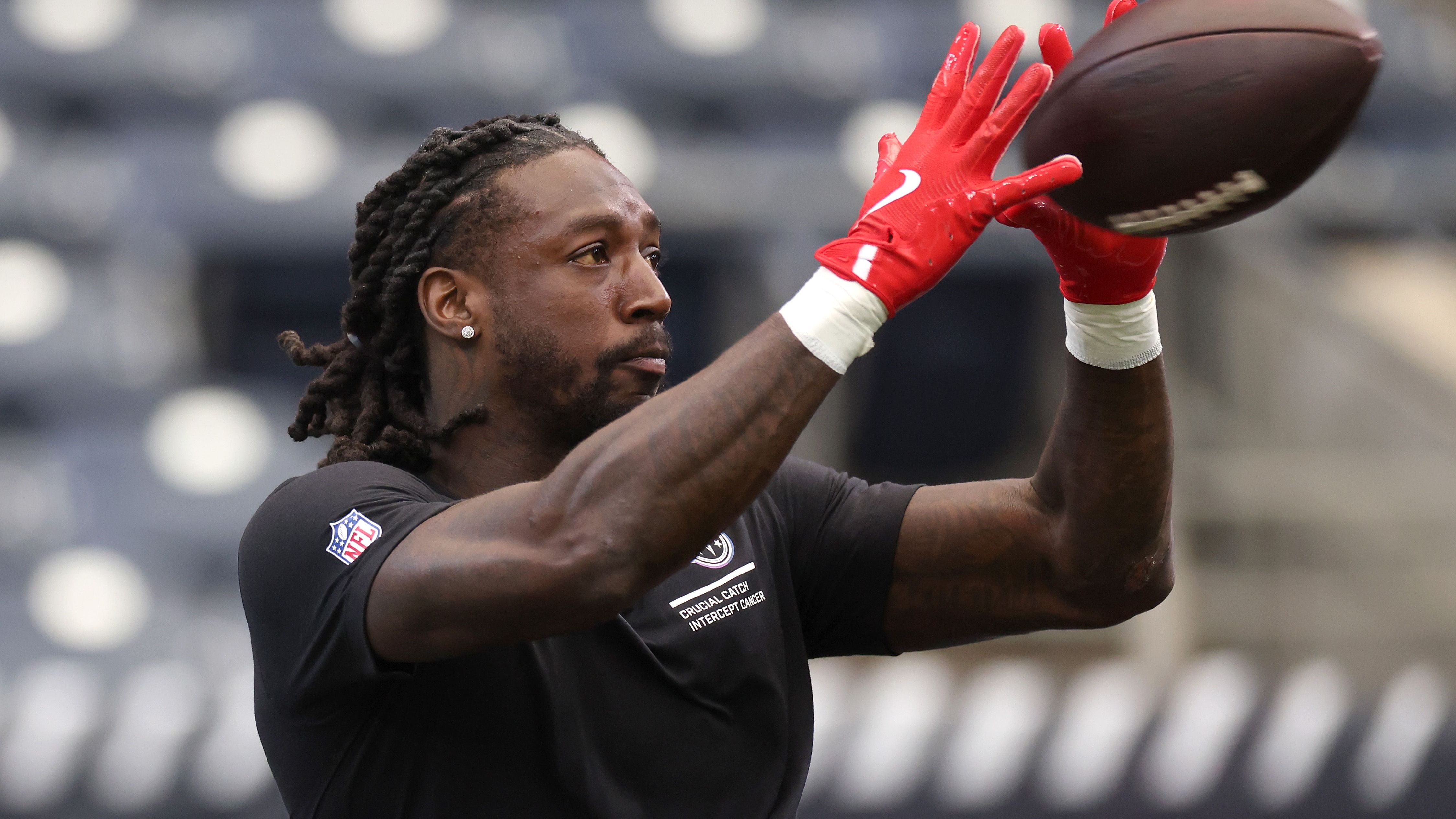 <strong>Calvin Ridley (Tennessee Titans)</strong><br>Die Tennessee Titans müssen auf ihren Star-Receiver Cavlin Ridley verzichten. Er fehlt in Week 7 im ersten Spiel des neuen&nbsp;Head Coach Mike McCoy aufgrund einer Oberschenkelverletzung. Die Verletzung zog sich Ridley in Woche 6 bei der Titans-Niederlage gegen die Las Vegas Raiders zu.