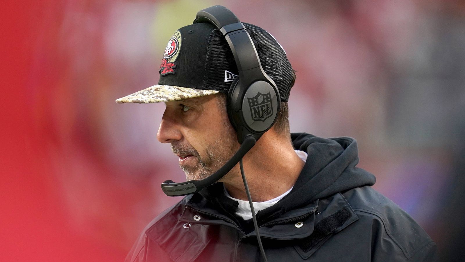 
                <strong>Coach of the Year</strong><br>
                &#x2022; Kyle Shanahan (San Francisco 49ers)<br>
              
