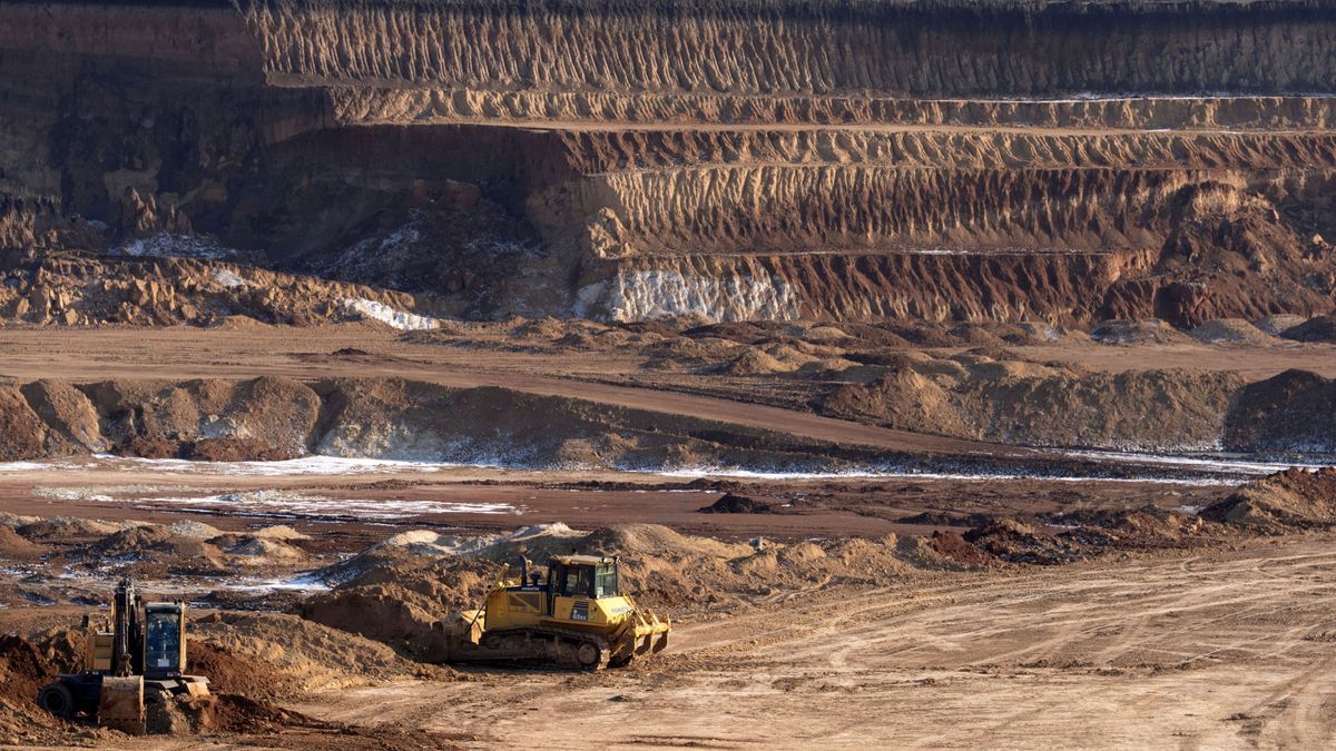 Die USA und die Ukraine haben ein Abkommen zur Finanzierung des Wiederaufbaus des Landes und zum Abbau ukrainischer Rohstoffe unterzeichnet. 