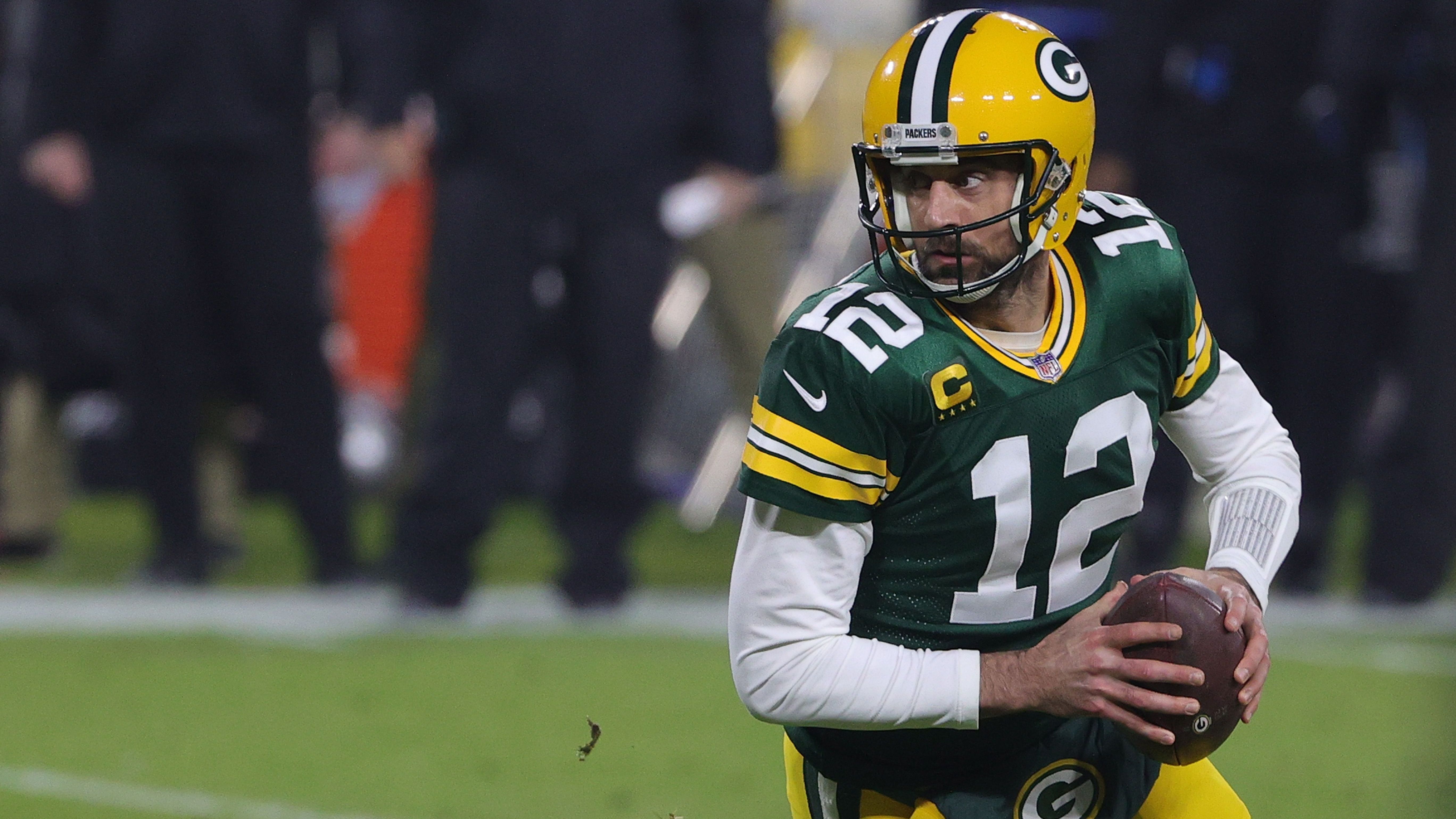 <strong>2020: Aaron Rodgers</strong><br>Team: Green Bay Packers<br>Position: Quarterback