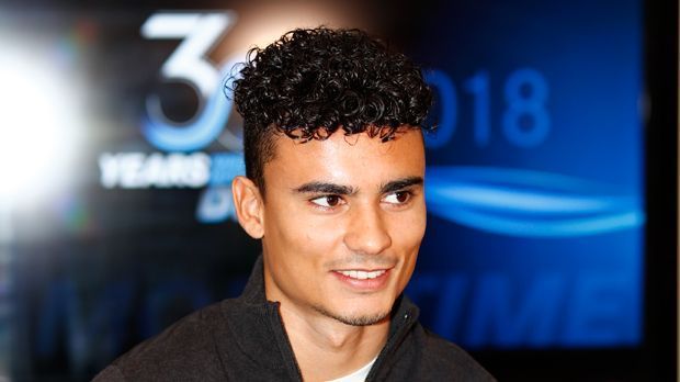 
                <strong>Wehrlein ist zurück</strong><br>
                Wehrlein freut sich vor allem wieder darauf, nach zwei Jahren bei den F1-Hinterbänkler-Teams Manor und Sauber ein siegfähiges Auto zu haben. "Ich habe zwei Jahre lang keine Rennen mehr gewonnen, und das ist echt nicht leicht. Ich habe das Gefühl sehr vermisst", sagte der 23-Jährige. Natürlich will er sich auch über gute Leistungen in der DTM für eine Rückkehr empfehlen. "Das könnte mich in eine bessere Position bringen."
              