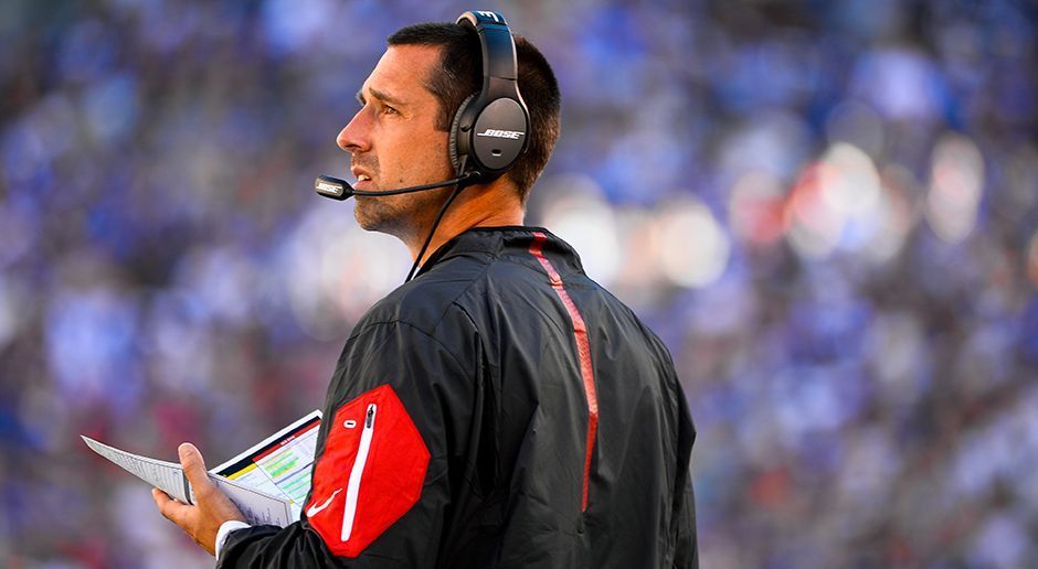 
                <strong>Verlierer: San Francisco 49ers</strong><br>
                Mittlerweile dürfte bekannt sein, dass die San Francisco 49ers Kyle Shanahan (Offensive Coordinator der Atlanta Falcons) aller Voraussicht nach als ihren neuen Head Coach verpflichten werden. Allerdings muss sich das Team aus Kalifornien nun noch mindestens zwei Wochen gedulden, bis sie ihren neuen Mann offiziell vorstellen können.
              
