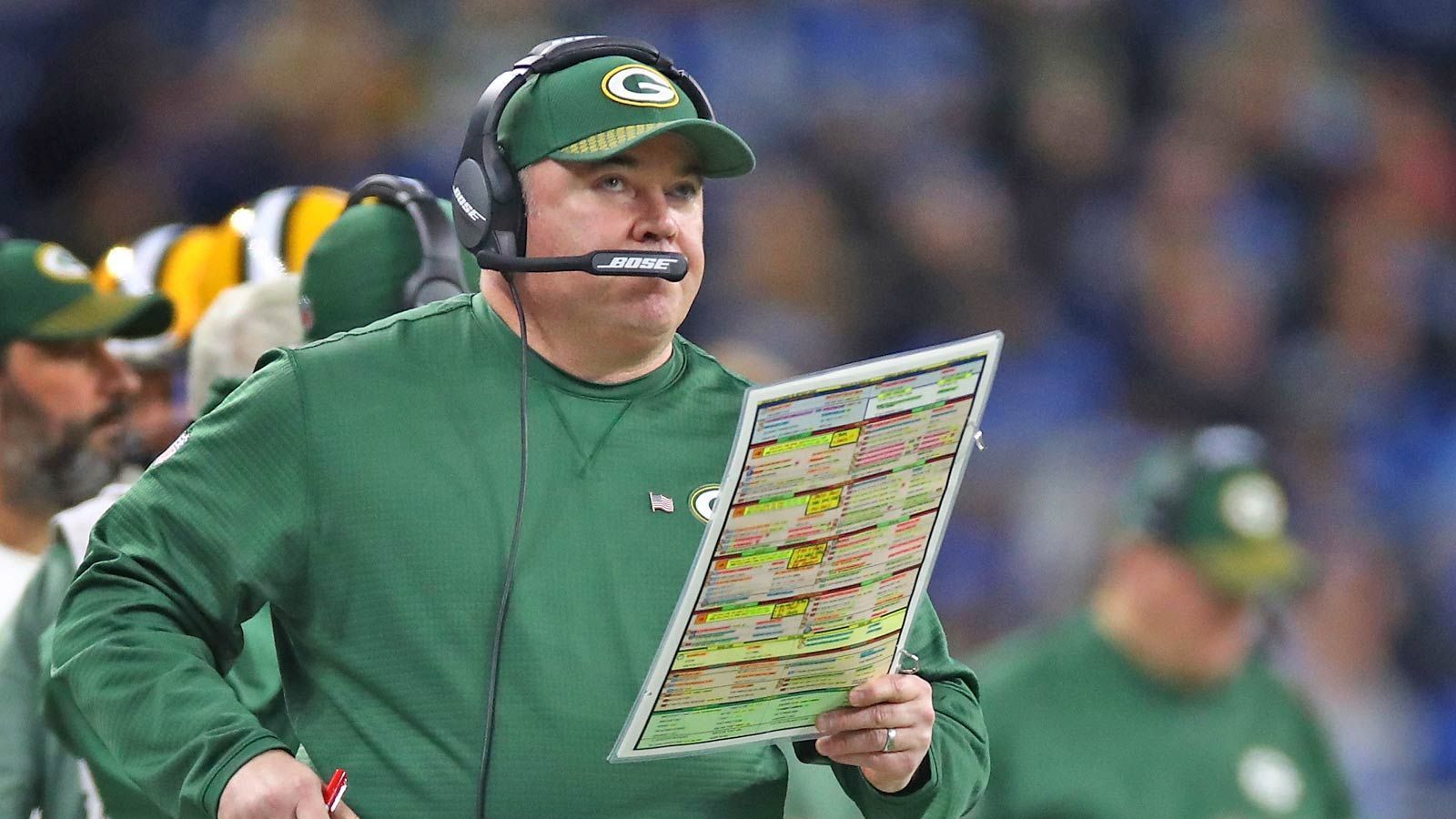 
                <strong>Nachfolger-Kandidaten für Mike McCarthy</strong><br>
                Die Ära von McCarthy war nach der enttäuschenden 17:20-Niederlage gegen die Arizona Cardinals nach 13 Jahren zu Ende gegangen. Es war bereits die siebte Pleite in der laufenden Saison gewesen.
              