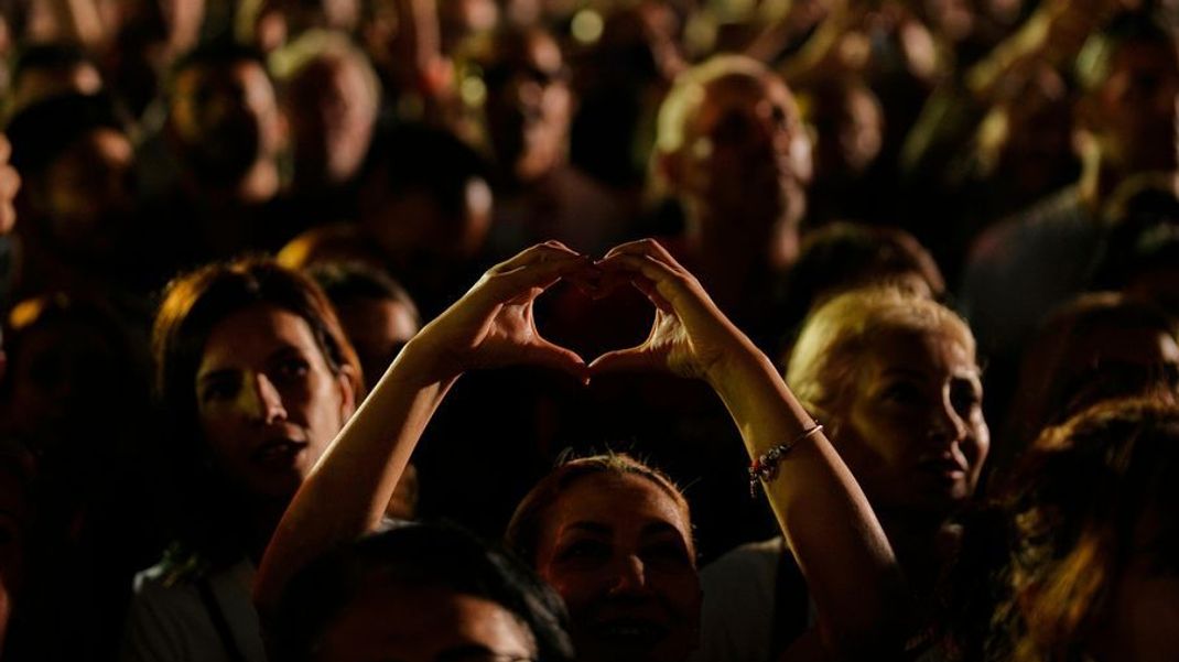 In Istanbul haben Tausende Menschen gegen die Verhaftung und Absetzung des Istanbuler Bürgermeisters Ekrem Imamgolu demonstriert - teils friedlich, teils kam es zu Ausschreitungen. 