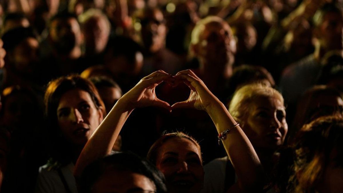 In Istanbul haben Tausende Menschen gegen die Verhaftung und Absetzung des Istanbuler Bürgermeisters Ekrem Imamgolu demonstriert - teils friedlich, teils kam es zu Ausschreitungen. 