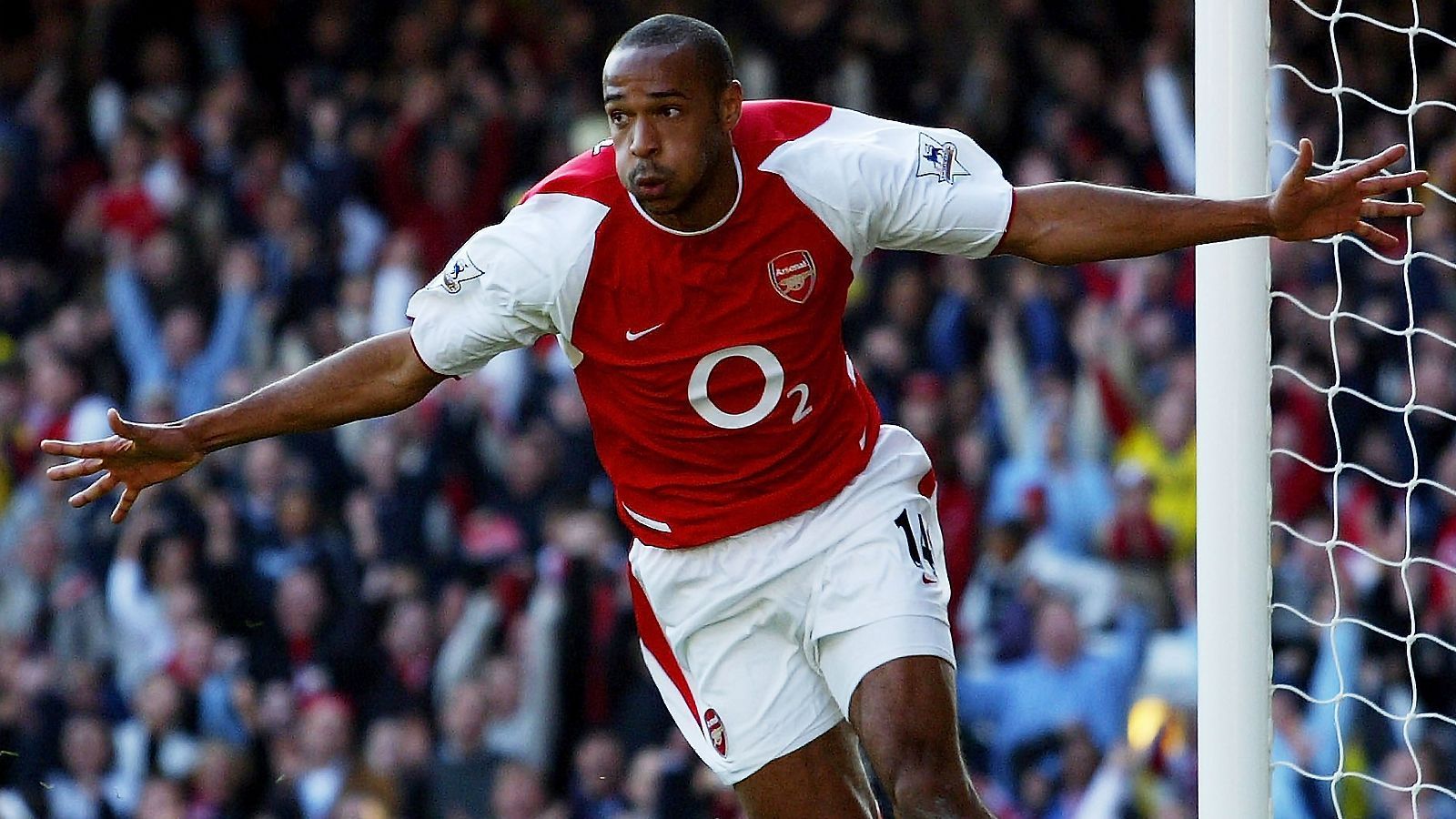 
                <strong>Thierry Henry (FC Arsenal)</strong><br>
                Traf in drei Spielen in Folge nach dem Saisonbeginn 2003/04
              