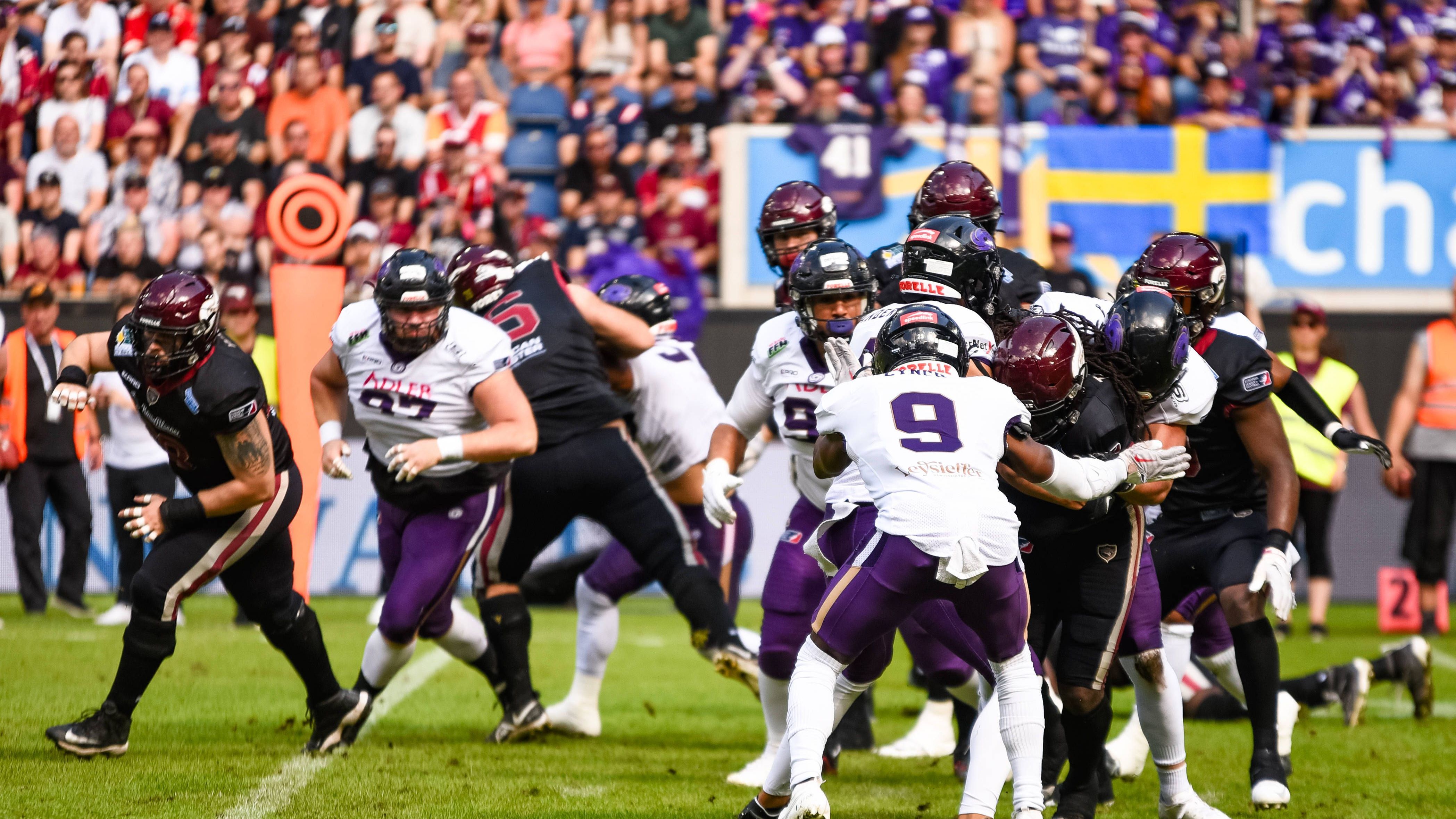 <strong>Rhein Fire at Frankfurt Galaxy (Stadion am Bieberer Berg, Offenbach, 2. Juni)</strong><br>Nur eine halbe Stunde von ihrer eigentlichen Heimat entfernt haben die Frankfurter im Ausweichstadion in Offenbach nur ein einziges Ziel: Wiedergutmachung. (Verblüffenderweise eines der dominierenden Themen in dieser Liste.) Im Halbfinale 2023 wirkte der spätere Champion streckenweise wie eine verspielte Katze, die mit ihrer Beute spielt.&nbsp;