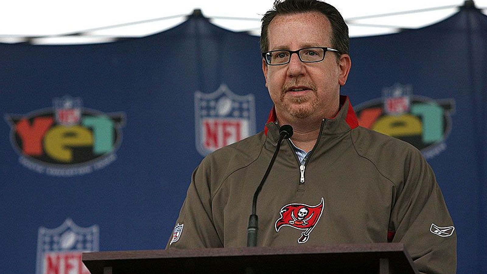 <strong>Platz 20: Tampa Bay Buccaneers</strong><br>
                Besitzer: Glazer-Familie (Foto: Bryan Glazer)<br>Kaufpreis: 192 Millionen US-Dollar (1995)<br>Wert 2017: 4,2 Milliarden US-Dollar<br>Aktueller Wert: 6,05 Milliarden US-Dollar