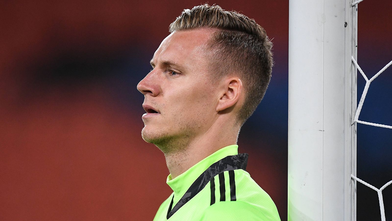 
                <strong>Bernd Leno</strong><br>
                Der Schlussmann vom FC Arsenal hinterlässt einen sicheren Eindruck, wurde allerdings in der 1. Halbzeit auch nur selten gefordert. Beim Gegentreffer zum 1:1 ist ihm kein Vorwurf zu machen. ran-Note: 3
              