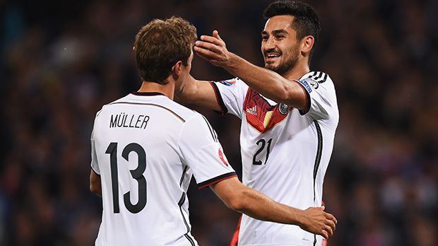 
                <strong>7. September 2015: Schottland - Deutschland 2:3</strong><br>
                7.September 2015: Schottland - Deutschland 2:3. Der Frust aus der Anfangsphase der EM-Quali schien vergessen. Trotz dreier Tore durch Thomas Müller (2) und Ilkay Gündogan musste auch Manuel Neuer zwei Mal hinter sich greifen. Insgesamt bliebt Deutschland in nur drei Partien ohne Gegentor.
              