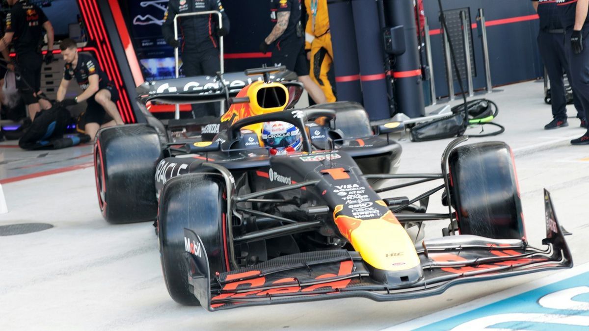 Verstappen startet auf Rang eins