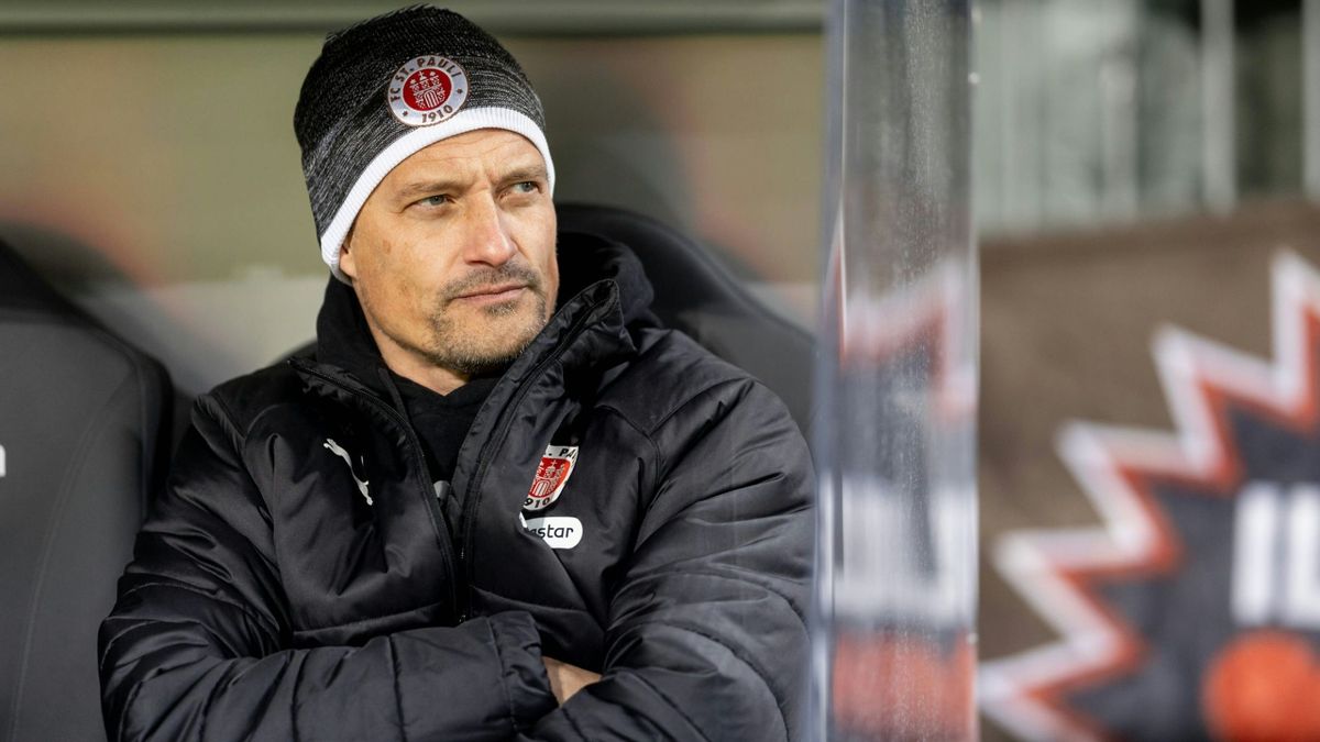 Trainer vom FC St. Pauli: Alexander Blessin