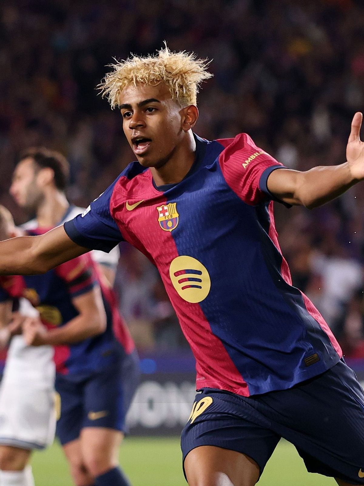 FC Barcelona v FC Internazionale Milano - UEFA Champions League 2024/25 Semi Final First Leg