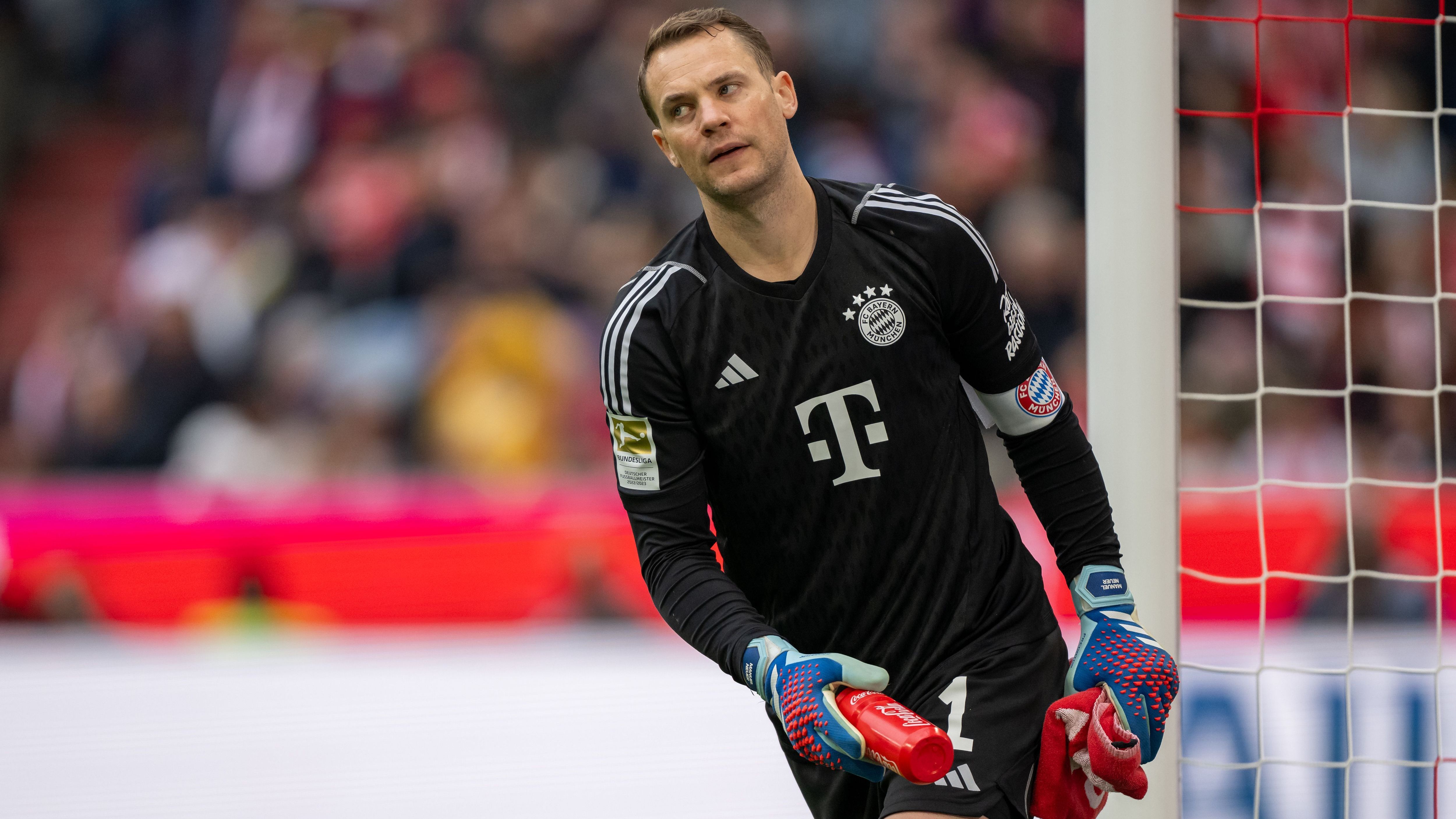 <strong>Neuer-Comeback nach elf Monaten</strong><br>Nach elf Monaten war es endlich so weit: Manuel Neuer kehrte, genesen von seinem Unterschenkelbruch, am 28. Oktober 2023 ins Tor des FC Bayern zurück. Beim 8:0-Heimsieg gegen Aufsteiger Darmstadt feierte der Routinier nach elf Monaten ohne Einsatz sein Comeback.&nbsp;