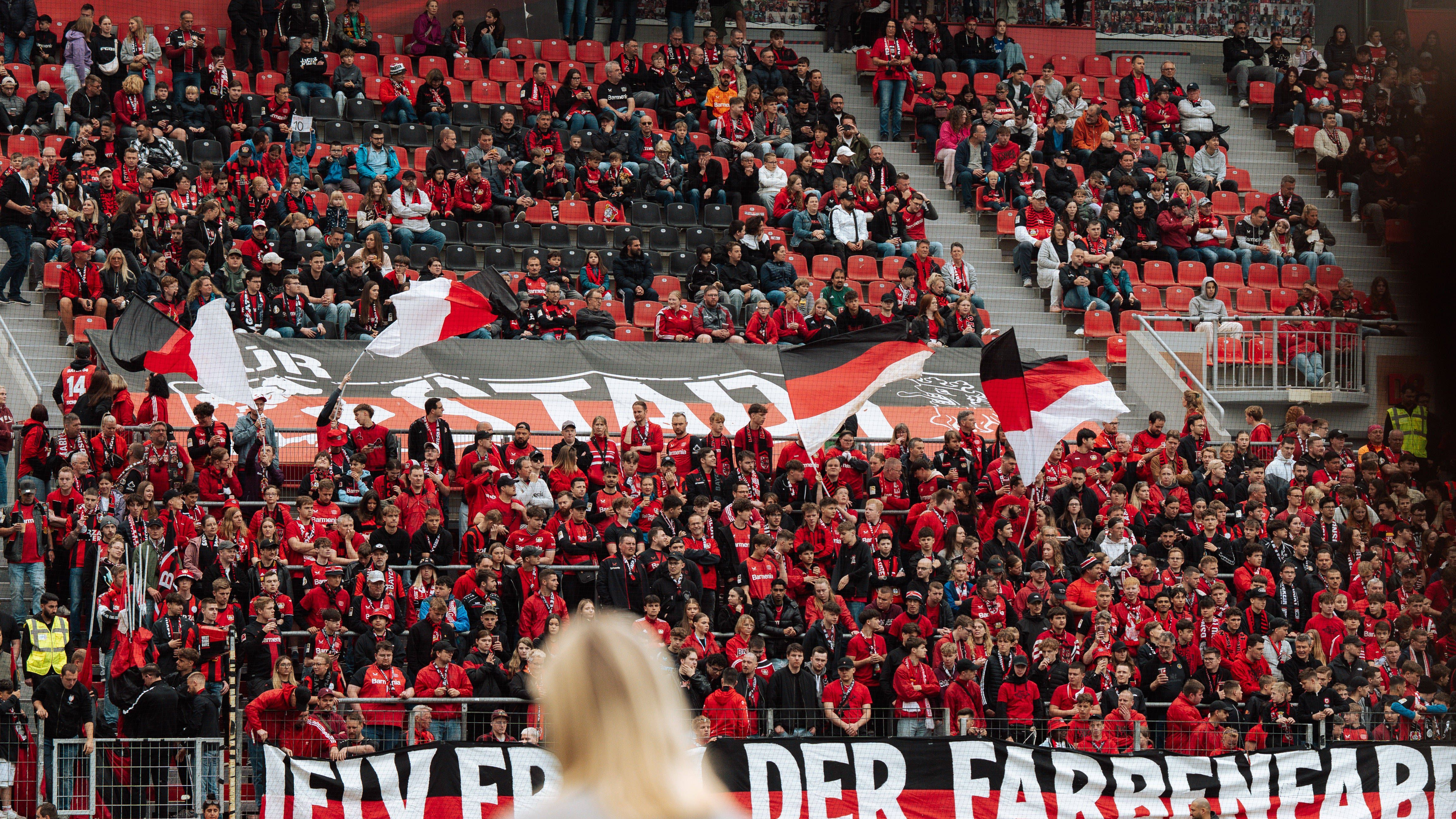 <strong>2043 Bayer Leverkusen</strong> <br>Champions-League-Sieger, nationale Krönung