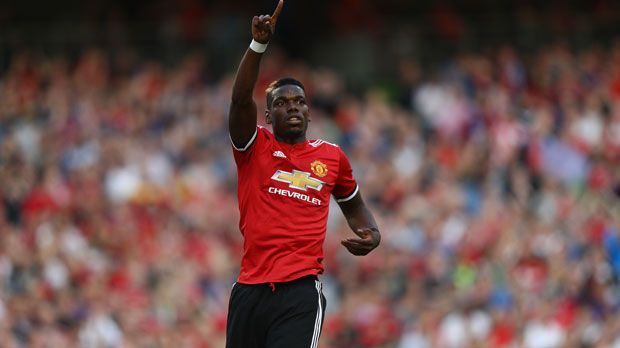 
                <strong>Paul Pogba (Manchester United)</strong><br>
                Paul Pogba wuchs in der Nähe der französischen Hauptstadt Paris auf und lernte dort das Fußballspielen. Mit sechs Jahren trat er dem ersten Verein, Roissy en Brie, bei. Bei seinem Jugendverein spielte er bis 2006. Nach einem Jahr bei Torcy wechselte er zu Le Havre (2007 bis 2009), von wo aus er den Sprung in die Jugend von Manchester United schaffte. 
              