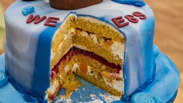 Glossy Schoko-Himbeer-Torte - Rezept aus &amp;quot;Das große Backen&amp;quot;