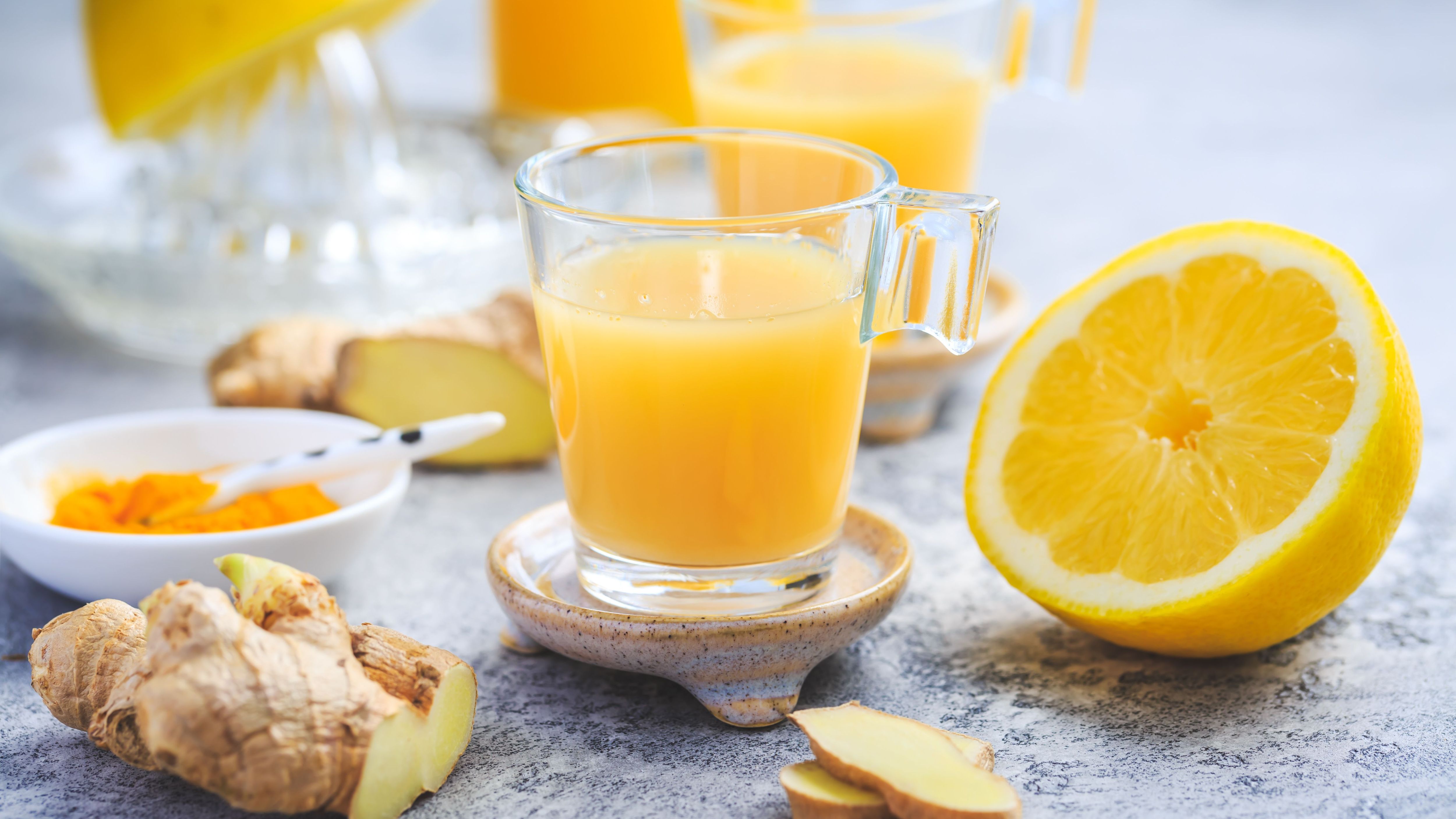 Fitmacher und Immunbooster: Rezept um den Ingwer-Shot selber zu machen