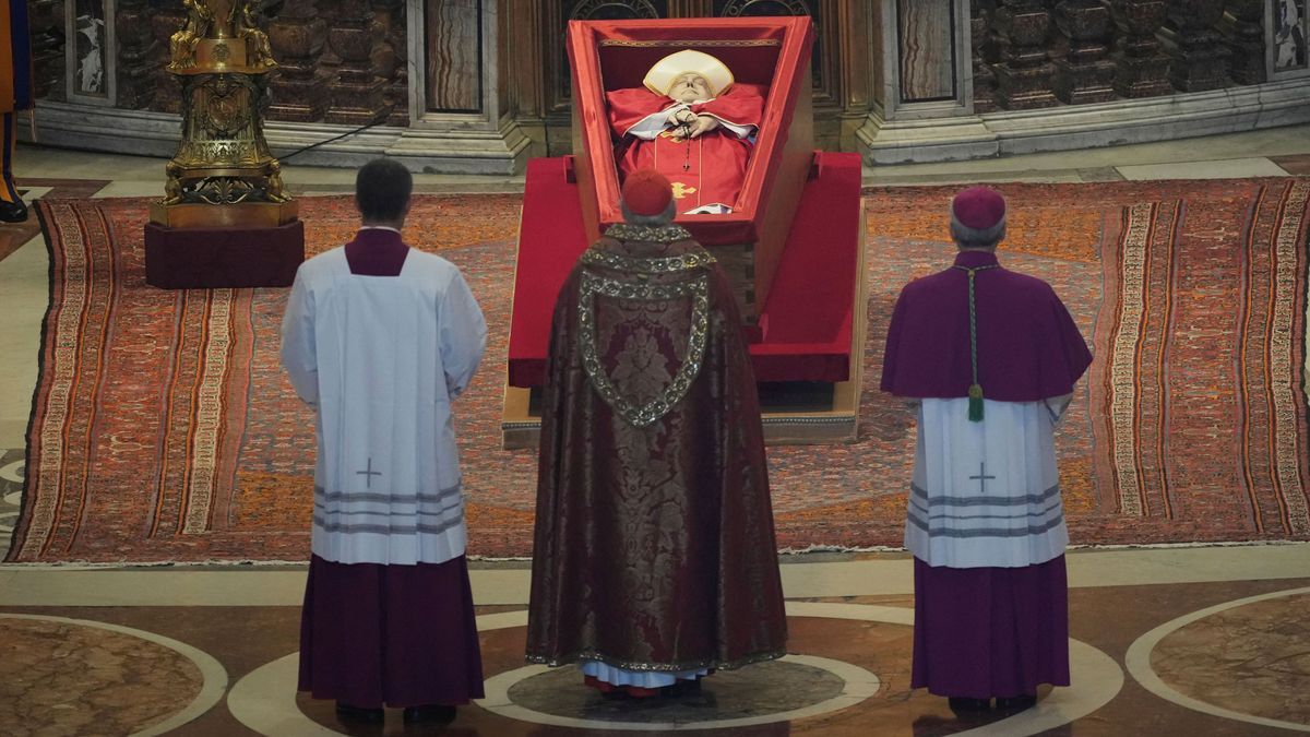 POPE-FRANCIS/PROCESSION