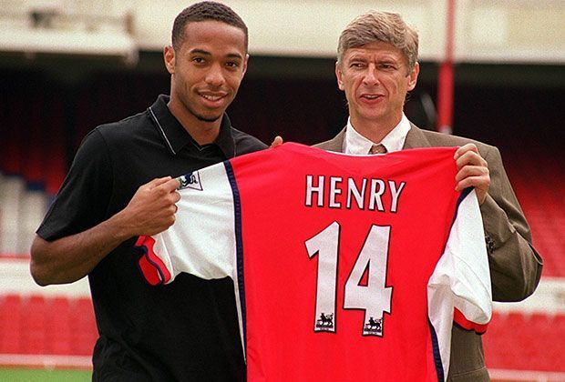 
                <strong>Wenger holt Henry zu Arsenal</strong><br>
                Einer der besten Transfers der Vereinsgeschichte: Im August 1999 holte Arsene Wenger den damals 22-jährigen Henry von Juventus zu Arsenal. Unter Wenger entwickelte sich der Franzose zu einem der besten Stürmer seiner Zeit. 
              
