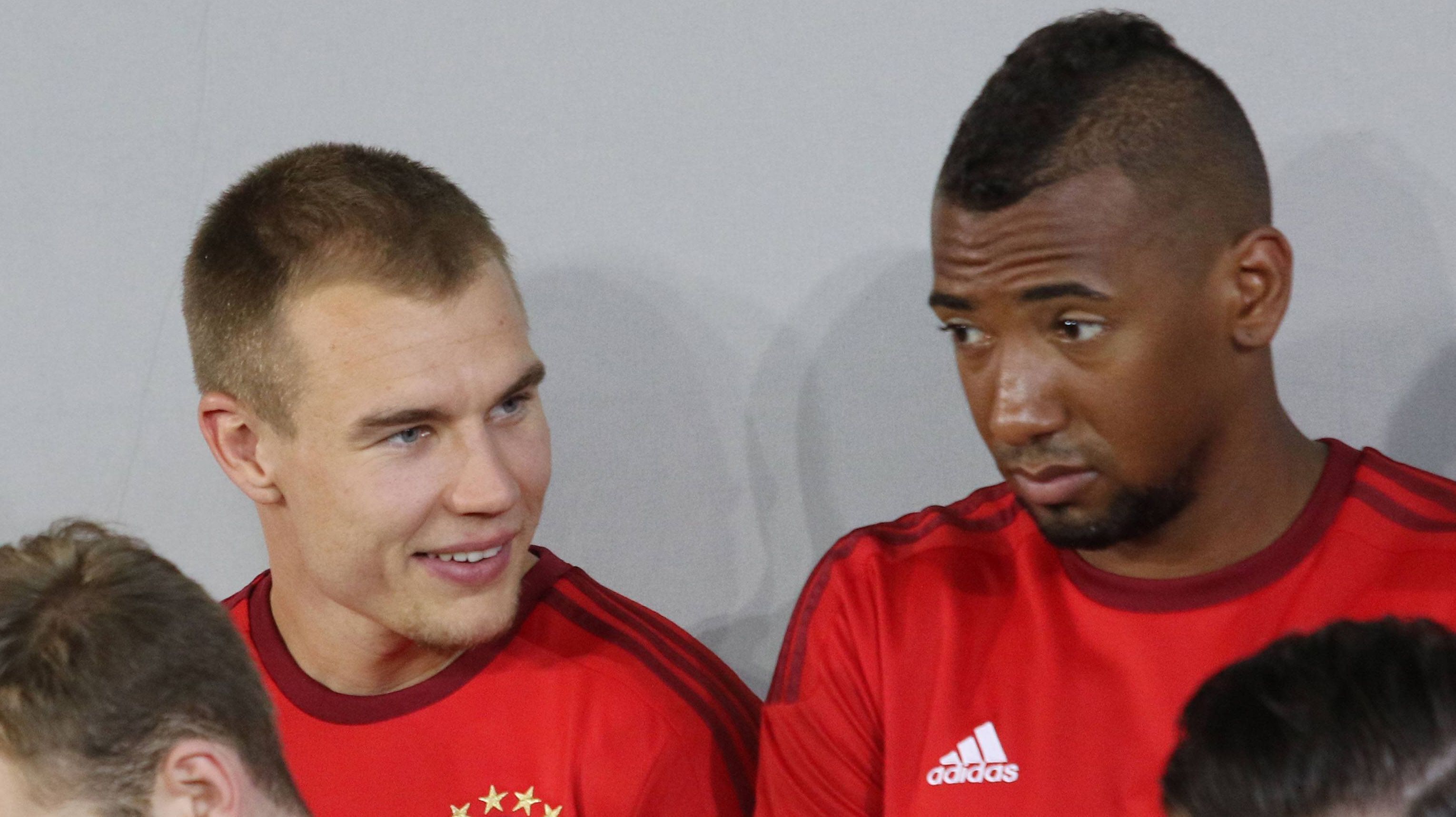 
                <strong>Kandidat 3: Holger Badstuber</strong><br>
                Kandidat 3: Holger Badstuber. Oder wie wäre es mit dem anderen FCB-Pechvogel mit defensiven Qualitäten (li.)? Badstuber könnte an der Seite von Boateng zu altbekannter Form zurückfinden. Die große Stärke des 26-Jährigen ist sein linker Fuß, mit dem er auch den Pass in Nahtstelle der gegnerischen Abwehr beherrscht. Über ein Abwehr-Duo Boateng-Badstuber würde sich sicher auch Bundestrainer Joachim Löw freuen.
              