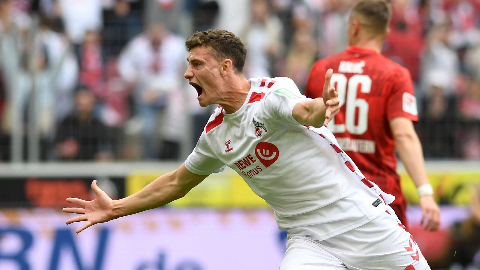 <strong>Martel bringt Köln früh auf Kurs</strong><br>Beim letztlich souveränen 4:0-Erfolg sorgte  Eric Martel schon in der 14. Minute für die Führung und erstmals Ekstase in Köln. Danach ließen die Rheinländer nichts mehr anbrennen.