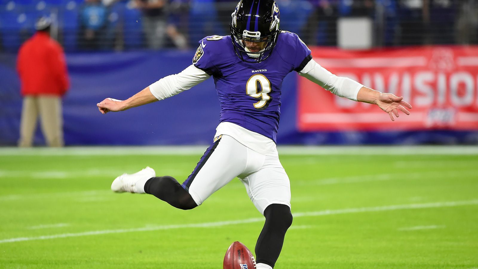 
                <strong>1. Justin Tucker (Baltimore Ravens)</strong><br>
                Overall: 87Kick Power: 98Kick Accuracy: 98
              