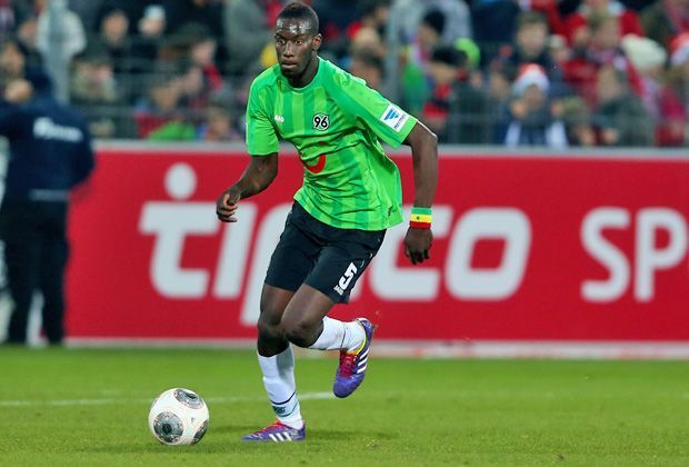 
                <strong>Hannover 96: Salif Sané (Senegal)</strong><br>
                Der Senegalese gab erst im Dezember nach seiner Suspendierung sein Bundesliga-Comeback. Die starken Spiele des Innenverteidigers sorgten für eine Nominierung zum Afrika-Cup 2015.
              
