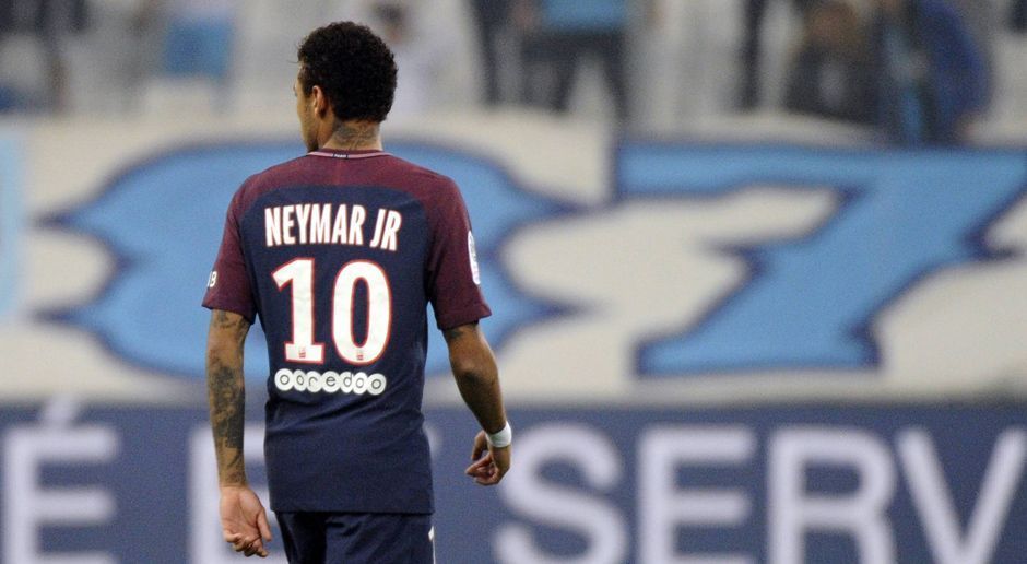 
                <strong>5. Elfmeter-Schützen bestimmt er</strong><br>
                Noch eine Neuheit im Vertragswesen der Fußball-Stars. Ab der kommenden Saison darf Neymar wohl bestimmen, wer beim französischen Serienmeister die Elfmeter schießt. Wen er da wohl auswählen wird ...
              