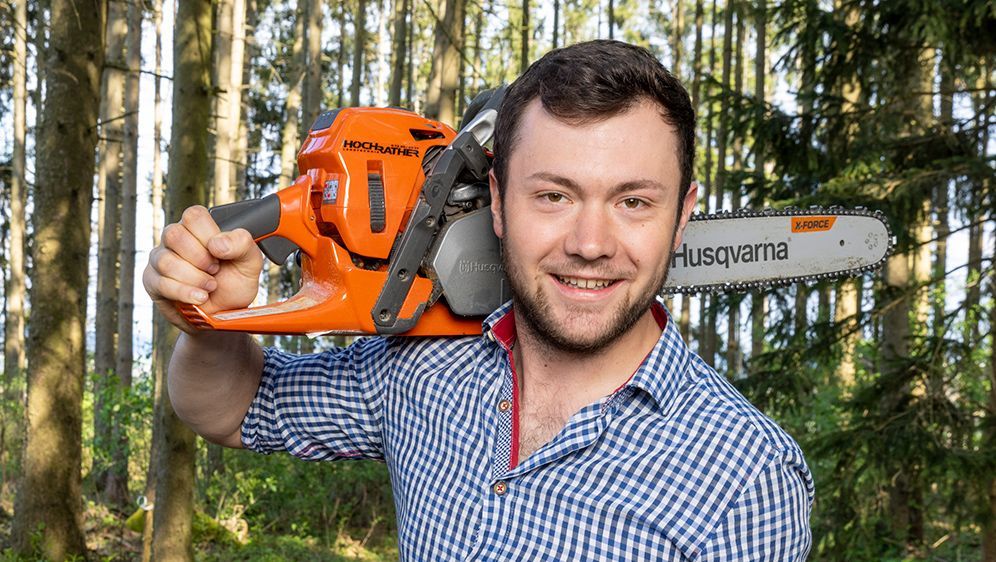 Der Selbstversorgerbetrieb soll in Zukunft zum Vollerwerb geführt werden. Seine Herzensdame sollte ihm dabei zur Seite stehen und offen für die Landwirtschaft sein.