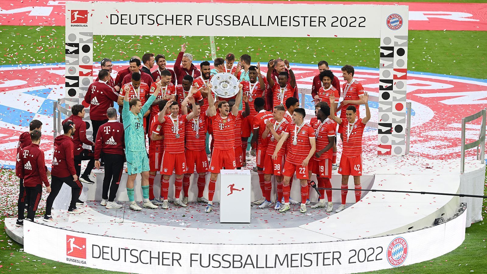 
                <strong>So feiert der FC Bayern München die 32. Meisterschaft</strong><br>
                Mit dem 7:0-Sieg am fünften Spieltag gegen den VfL Bochum stellten die Münchener den höchsten Sieg in der noch laufenden Bundesliga-Saison auf. 
              