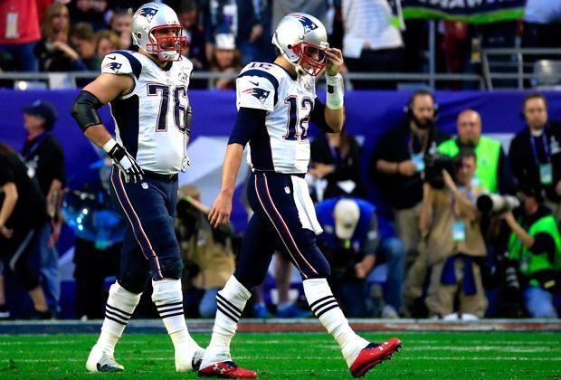 
                <strong>Der Bodyguard von Tom Brady</strong><br>
                Ja, es gibt größere Stars im Team der Patriots - aber als Beschützer des wichtigsten Spielers (MVP) des Super Bowls erfüllt Vollmer eine der wichtigsten Aufgaben. Somit ist der Titel und die Auszeichnung Bradys auch eine Auszeichnung des "Jungen" aus Kaarst. 
              