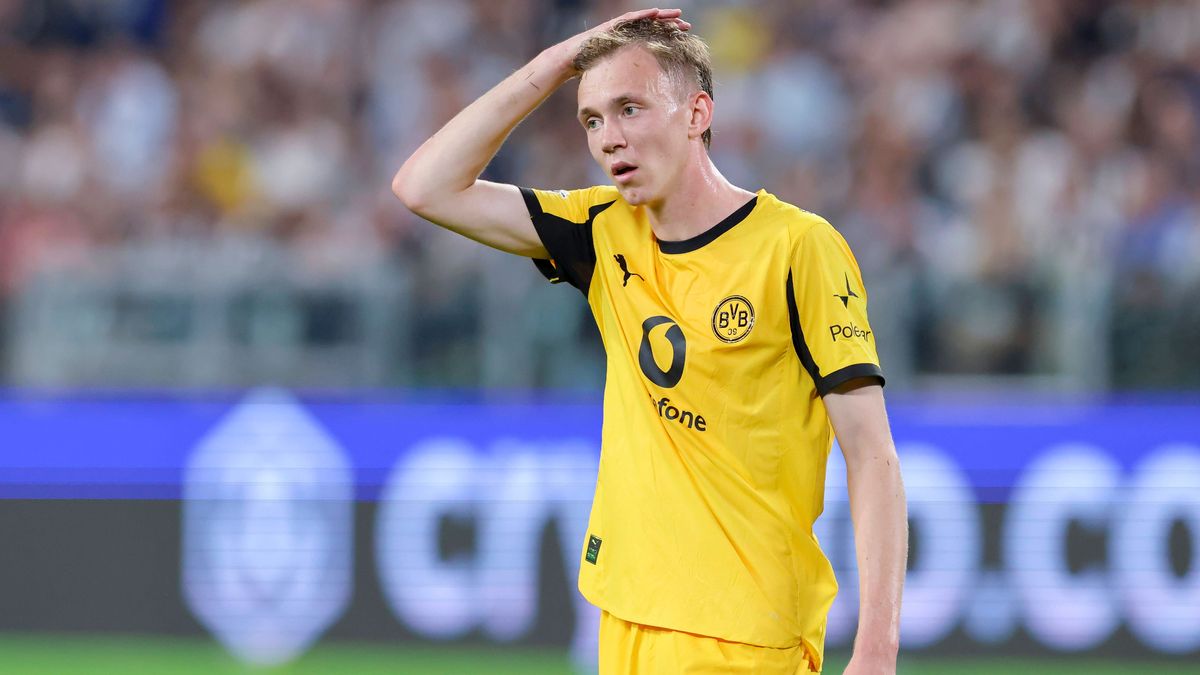 Maximilian Beier (Borussia Dortmund) schaut enttaeuscht, UEFA Champions League 2025 26 League Phase MD1, Juventus v Borussia Dortmund, Juventus Stadium am 16. September 2025 in Turin, Italien. (Fot...
