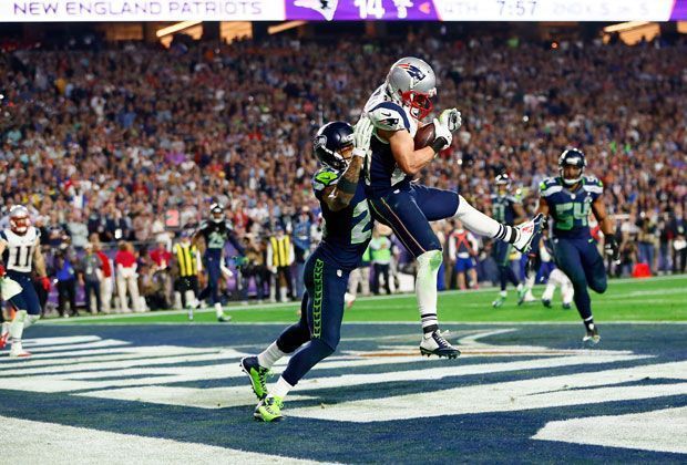 
                <strong>Touchdown Danny Amendola</strong><br>
                Was für ein Spiel. Die Patriots machen das Spiel wieder spannend. Danny Amendola fängt nach einem langen Drive den Ball in der Endzone. Nur noch drei Punkte Rückstand für die Pats. 21:24.
              