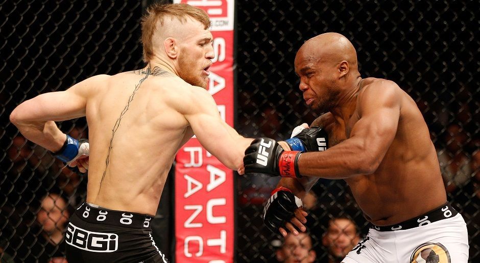 
                <strong>Conor McGregor vs. Marcus Brimage, UFC Stockholm, 06.04.2013</strong><br>
                Mit einer Riesenportion Hype im Gepäck debütierte Conor McGregor im April 2013 in der UFC. Bei seinem ersten Auftritt im Octagon wurde der Ire den hohen Erwartungen gerecht und fertigte Marcus Brimage in knapp einer Minute ab.Der Mega-Fight Floyd Mayweather vs. Conor McGregor - in der Nacht auf 27. August ab 3:00 Uhr live auf DAZN #daznfightclub
              