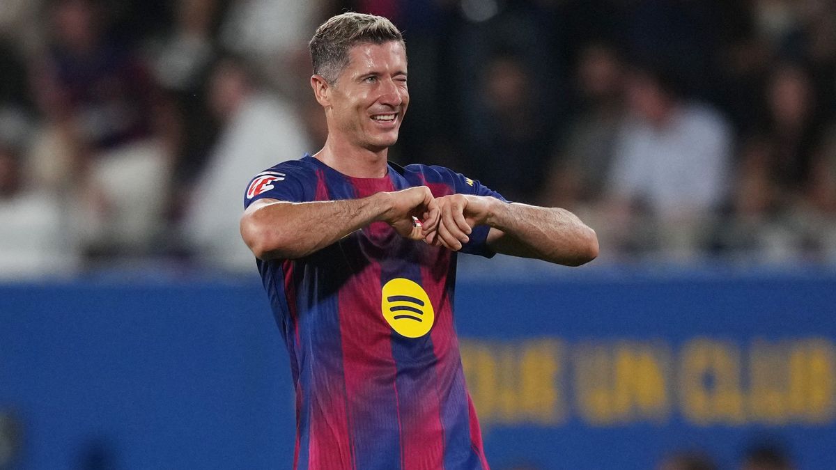 FC Barcelona v Valencia CF - LaLiga EA Sports